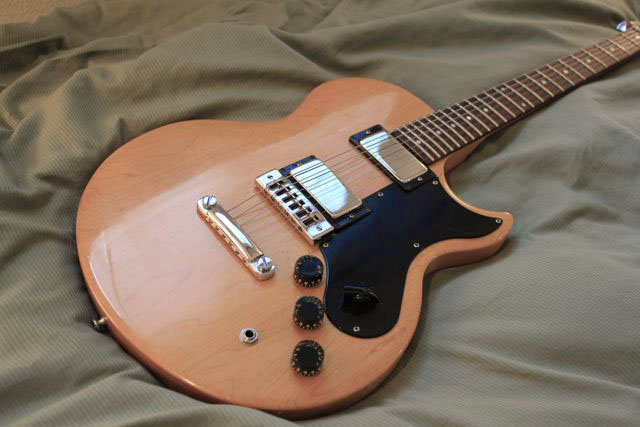 Gibson%20L6-S.jpg