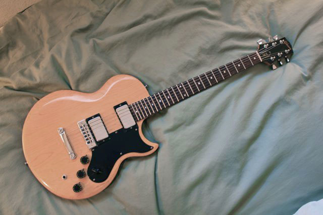 Gibson%20L6-S7.jpg